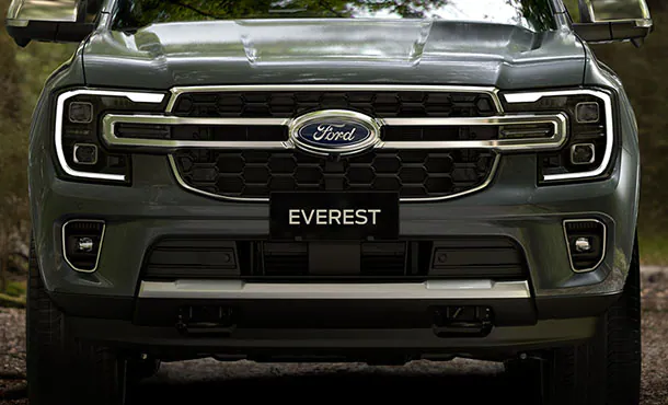 img-Everest Titanium-1